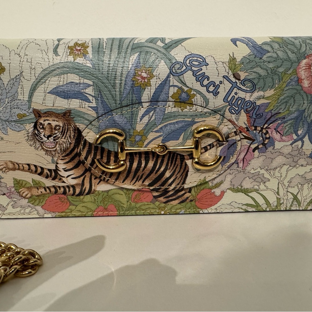 Gucci Jackie Tiger Print Wallet on a Chain (WOC), NWOT, Guaranteed authentic